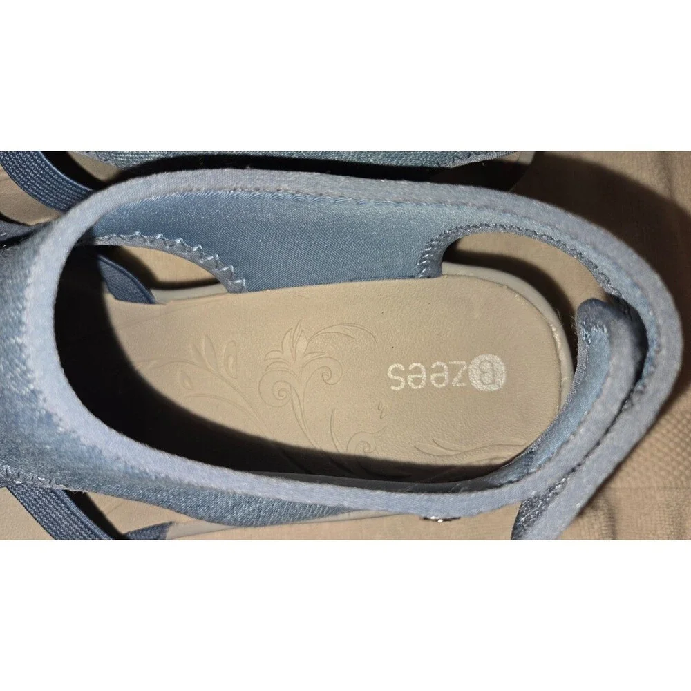 BZEES Dream Ankle Wedge Sandals Machine Washable Denim Blue Size 9 NWOT